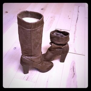 Brand new Frye boots